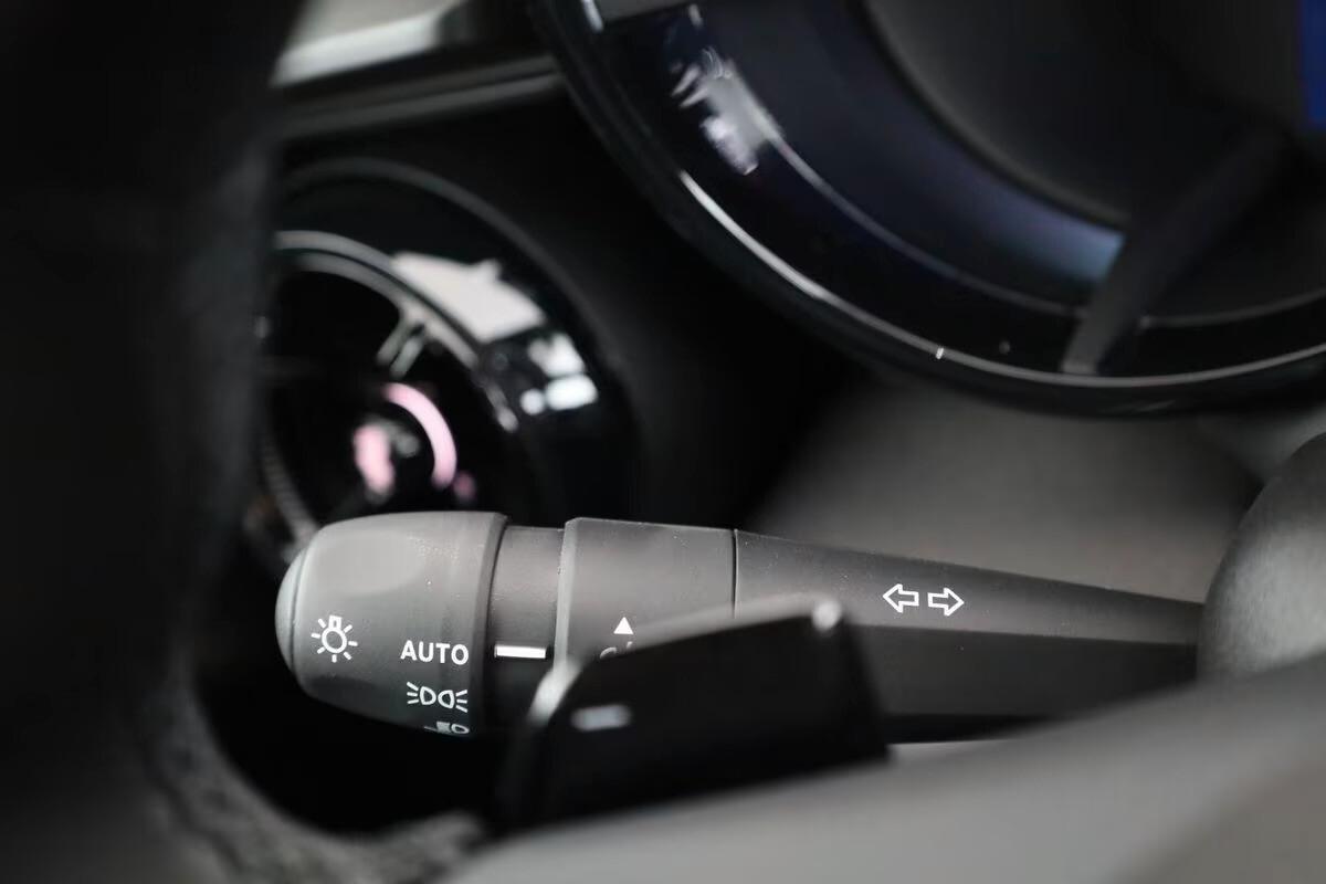 Alfa Romeo Junior 1.2 145CV Hybrid eDCT6 Speciale