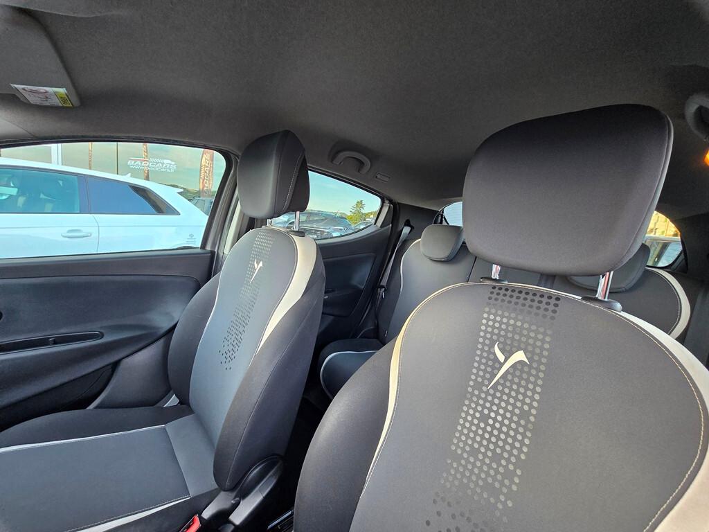 Lancia Ypsilon 1.2 69 CV GPL Ecochic Elefantino