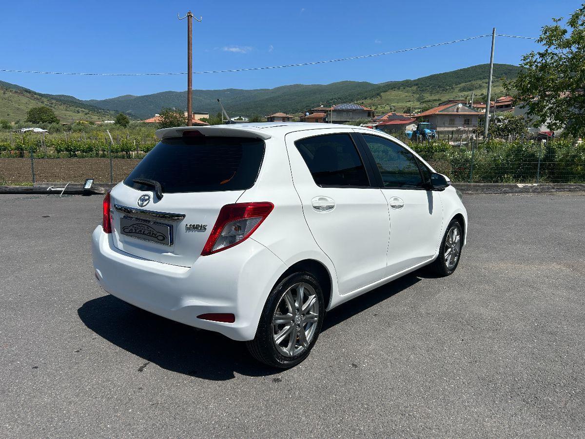 TOYOTA - Yaris - 1.4 D-4D 5p. Lounge NAVI TELECAMERA