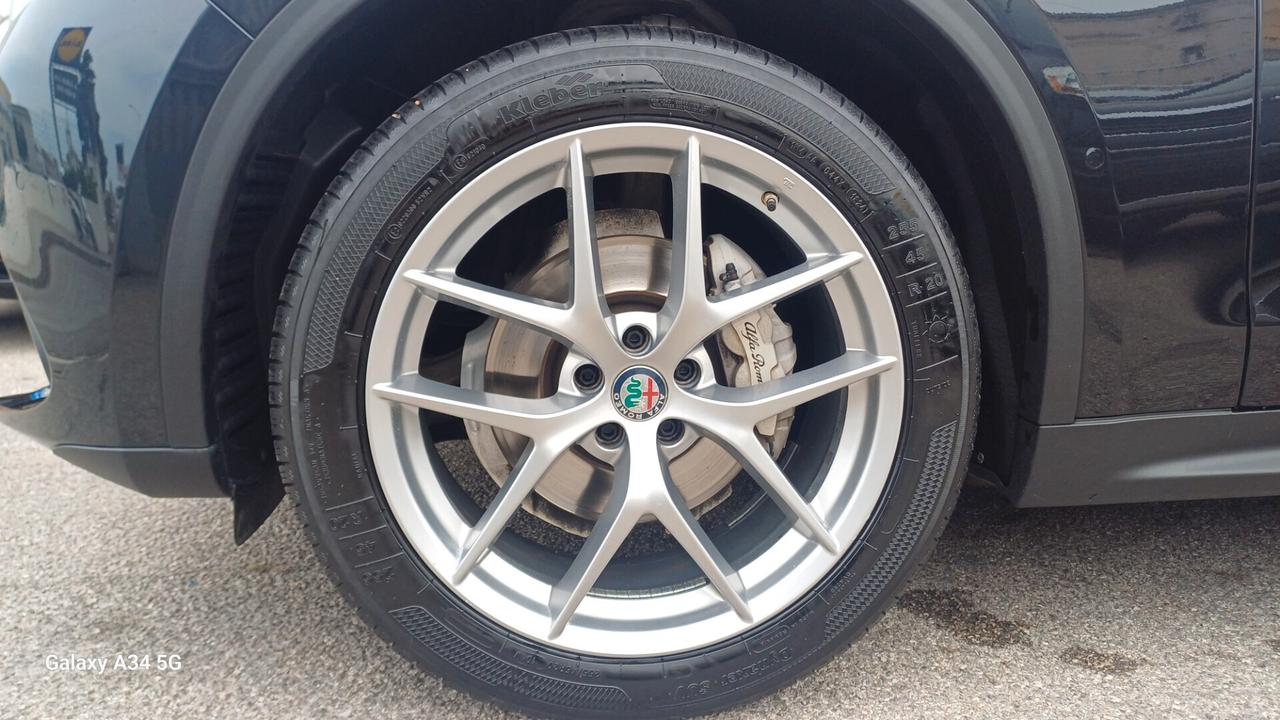 Alfa Romeo Stelvio 2.2 210 CV AT8 Q4 Executive