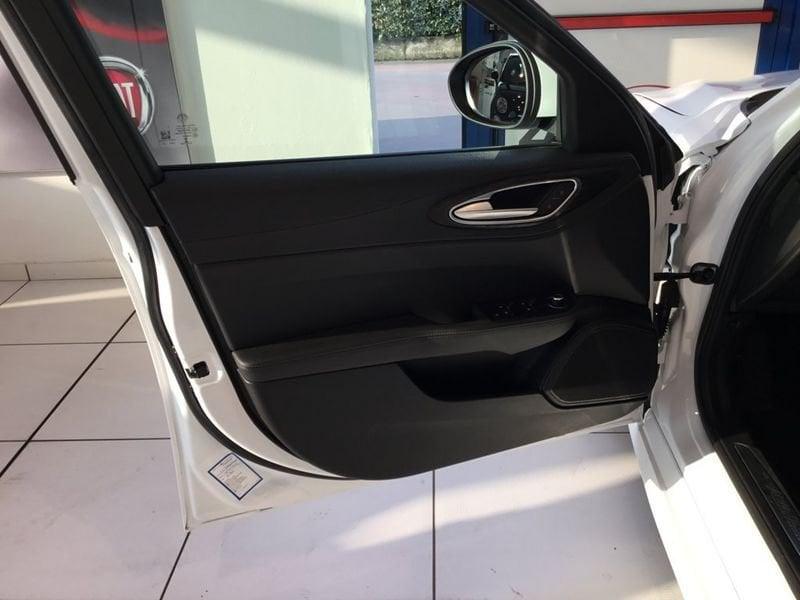 Alfa Romeo Giulia Giulia 2.2 Turbodiesel 160 CV AT8 Super MY19