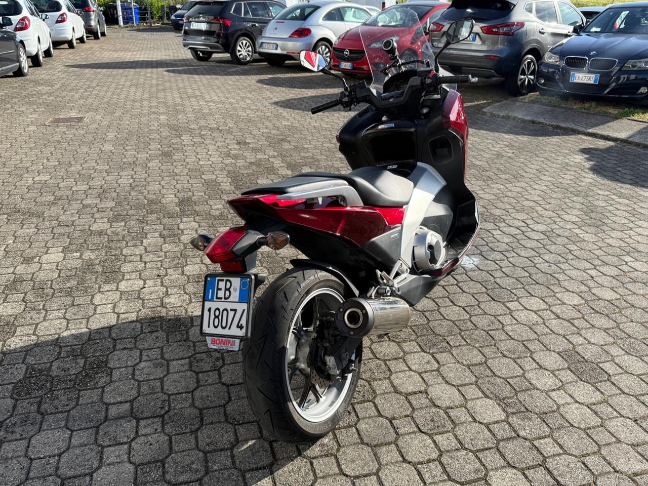 Honda Integra 700