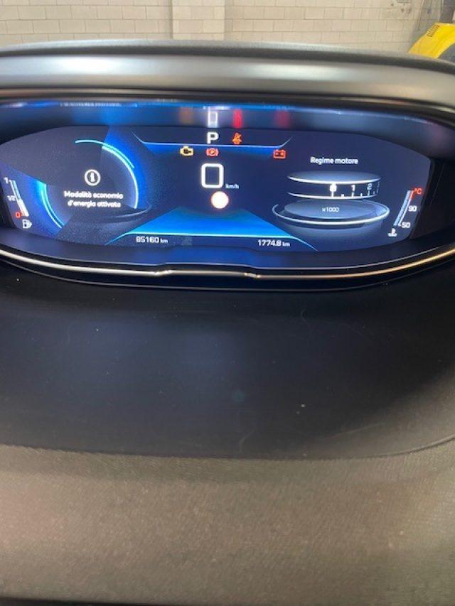 PEUGEOT 3008 BlueHDi 130 S&S EAT8 Business