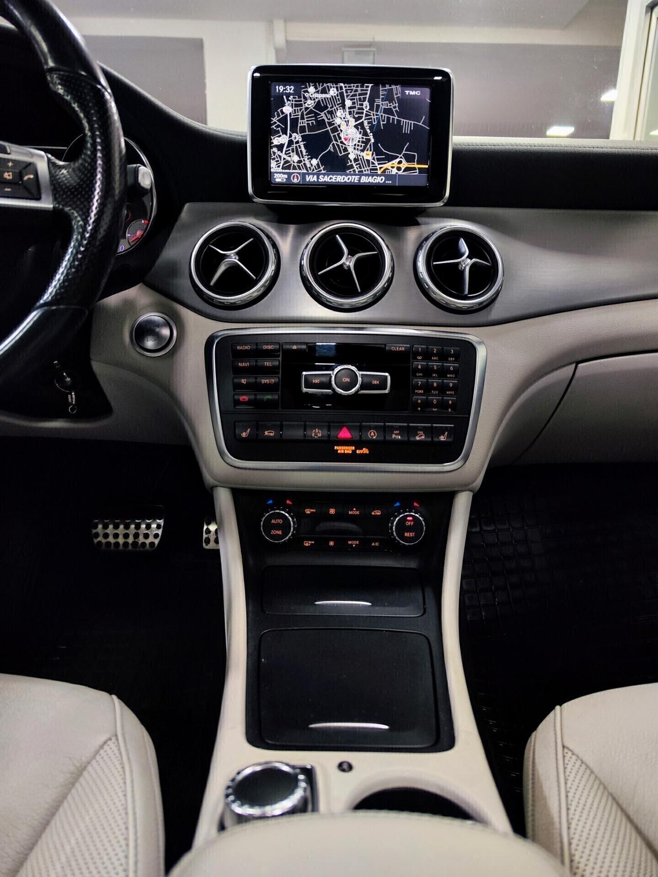 Mercedes-benz GLA 220 CDI Automatic 4Matic Premium Tetto