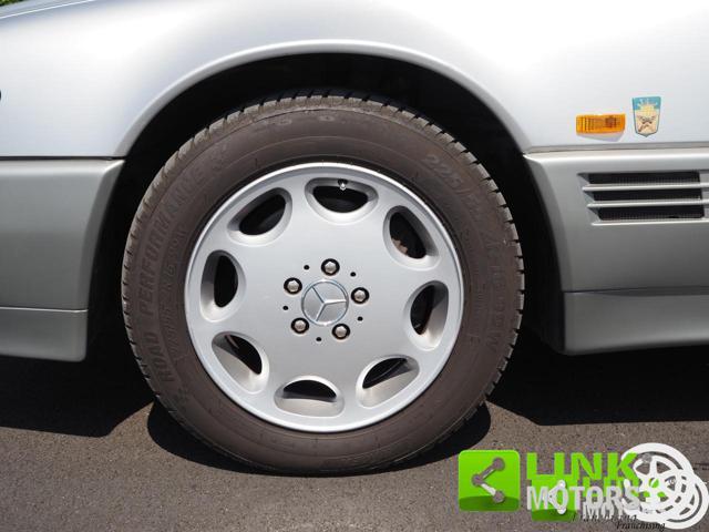 MERCEDES-BENZ SL 300 R129