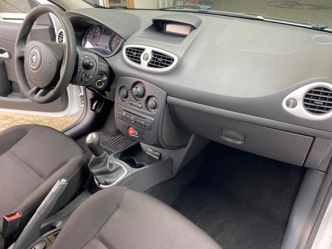 Renault Clio 1.2 3 p Yahoo X neopatentati