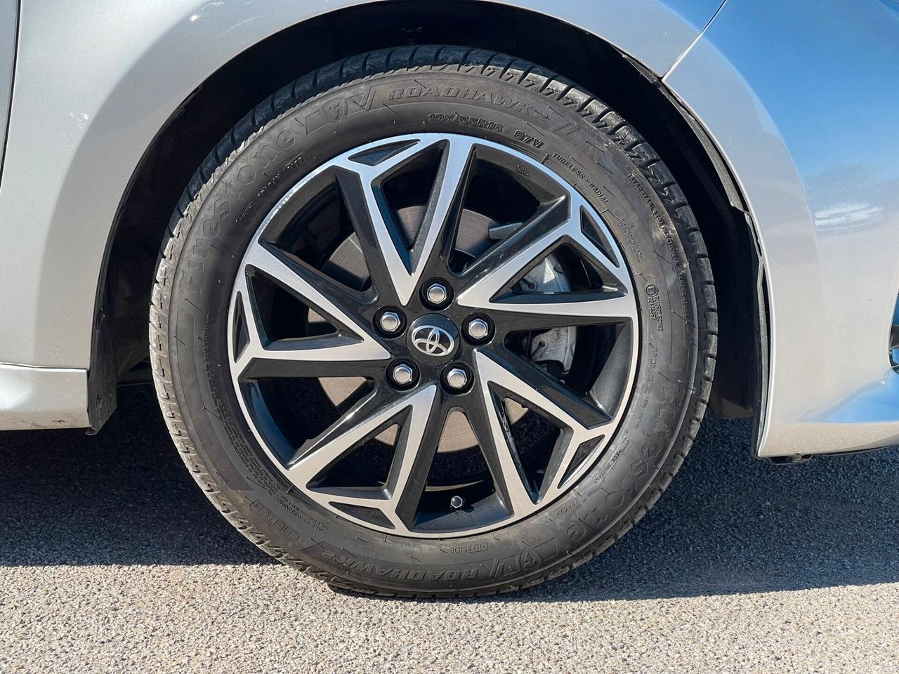 Toyota Yaris 1.5 Hybrid 5 porte Lounge