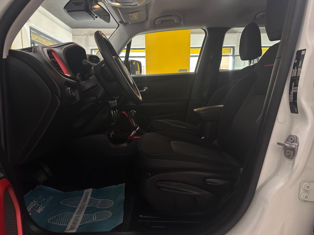 Jeep Renegade 2.0 Mjt 170CV 4WD Active Drive Low Trailhawk