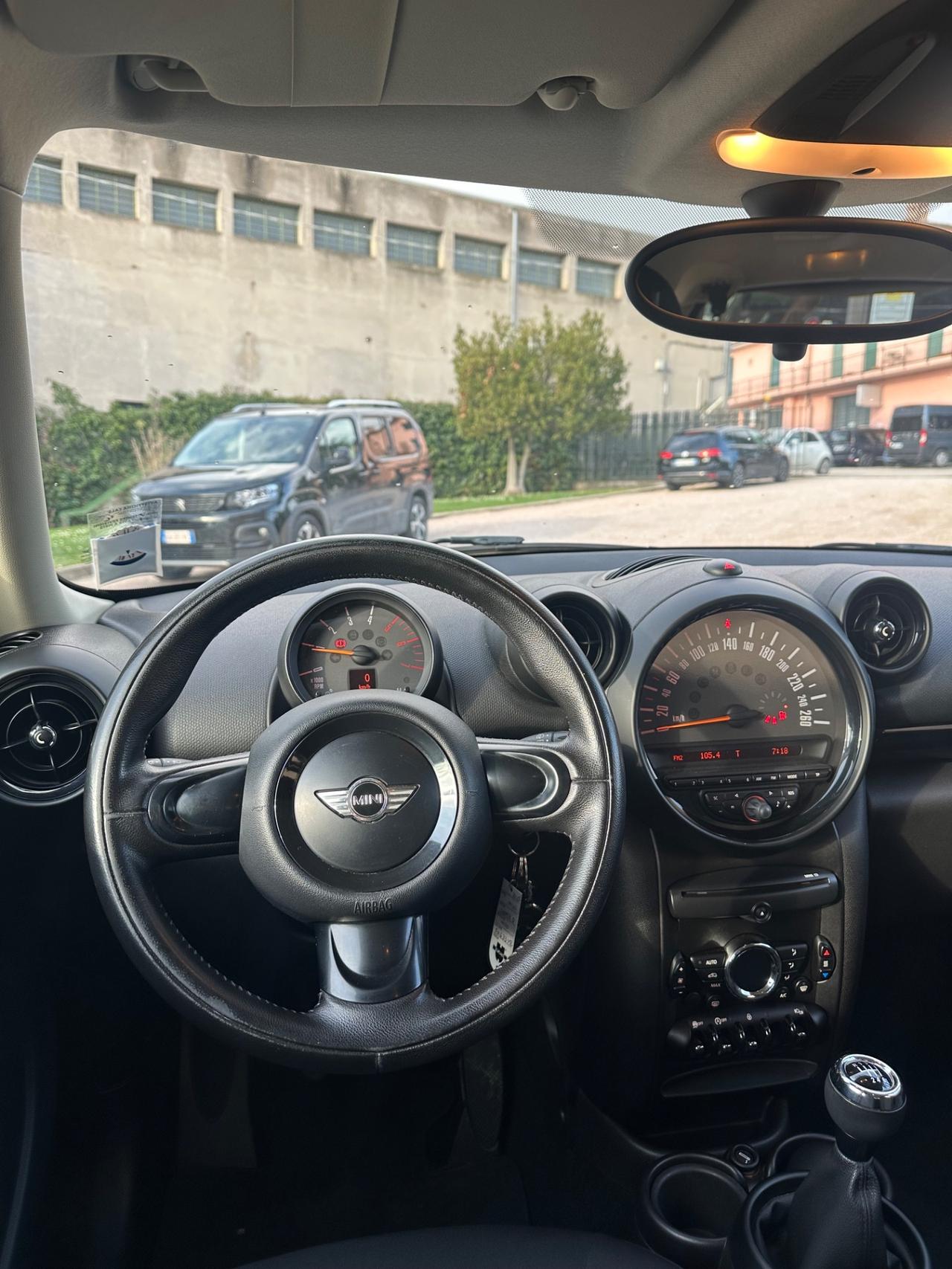 Mini Cooper D Countryman Mini 1.6 Cooper D ok neopatentati