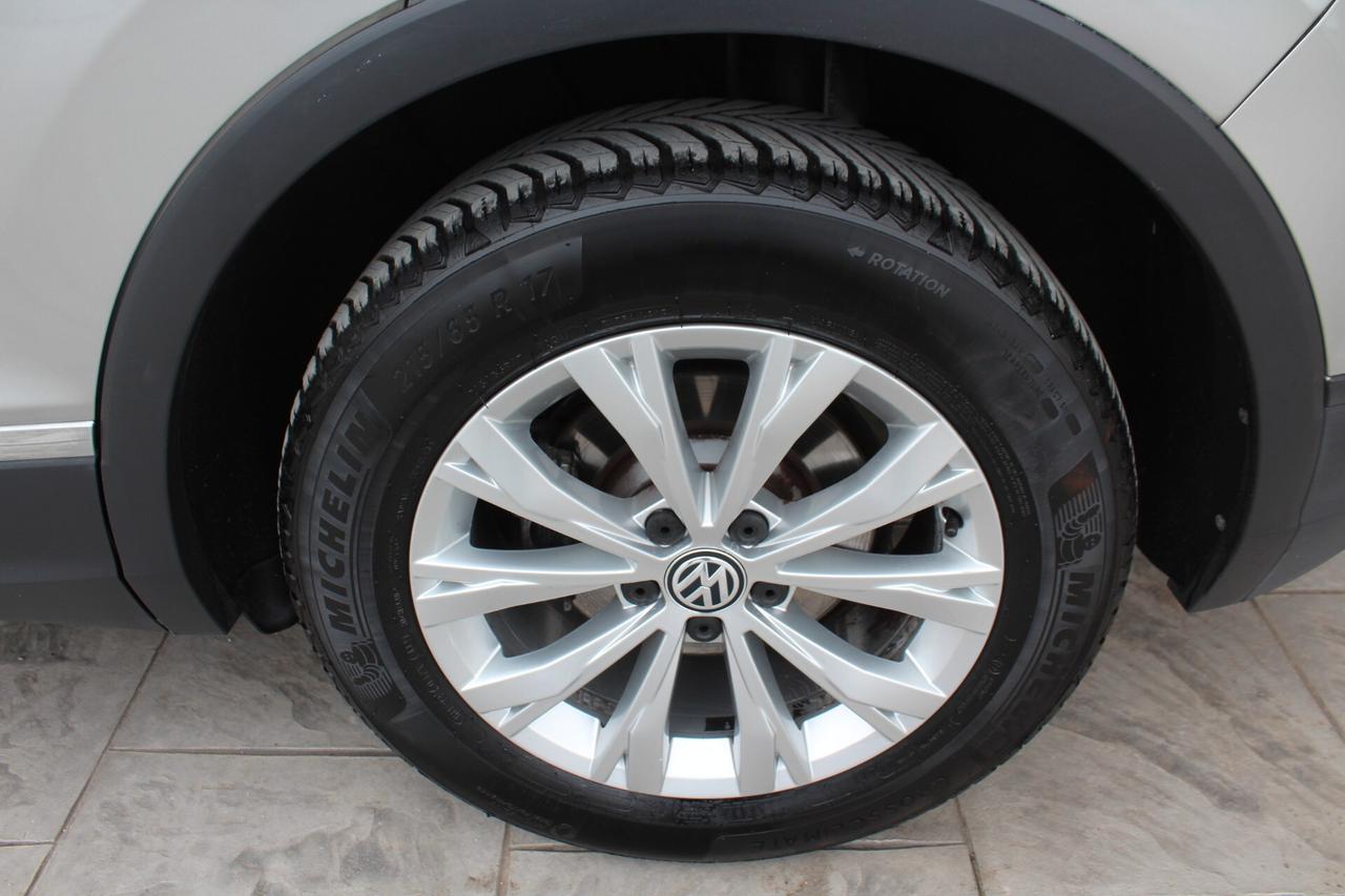 Volkswagen Tiguan 2.0 TDI SCR DSG Business BlueMotion Technology