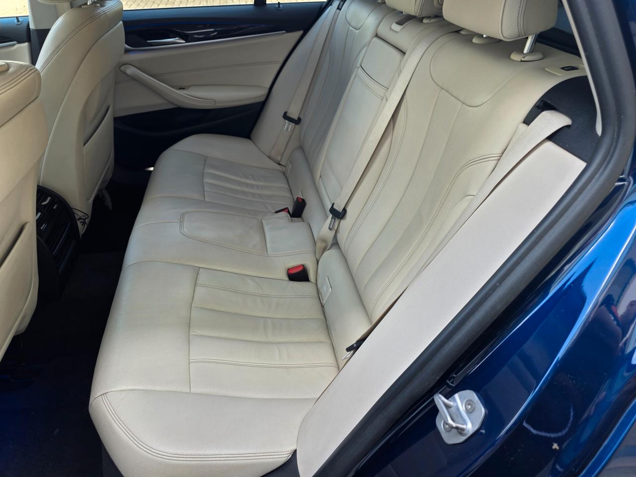 Bmw 520 520d xDrive Touring Luxury