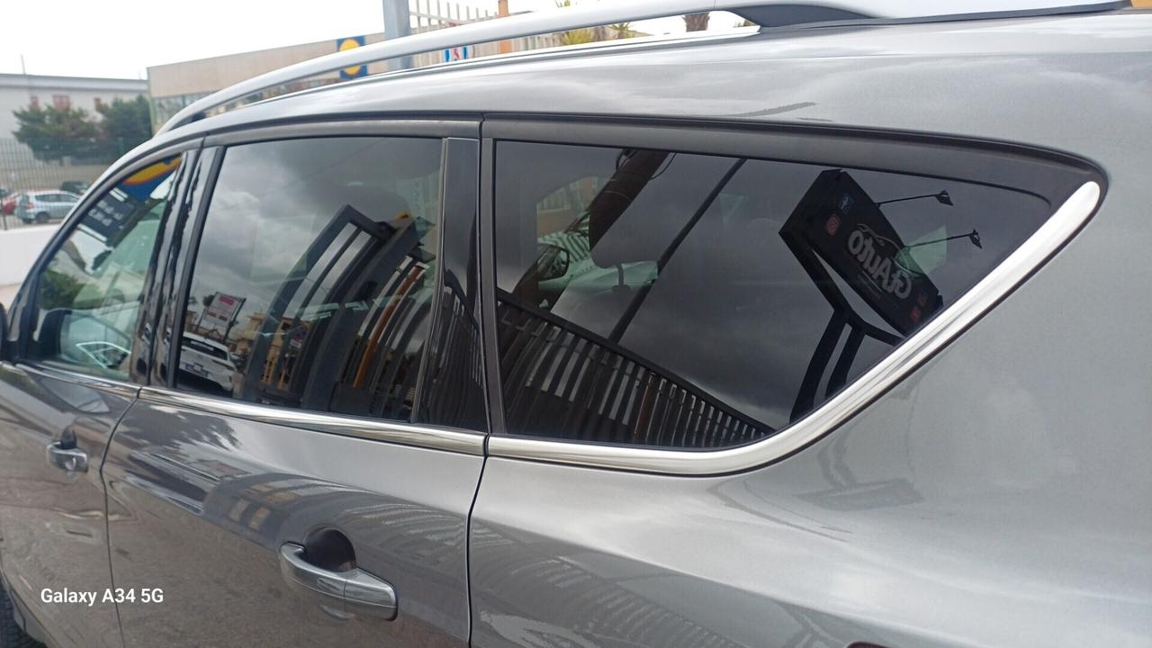 Ford Kuga 2.0 TDCI 140 CV 4WD Titanium