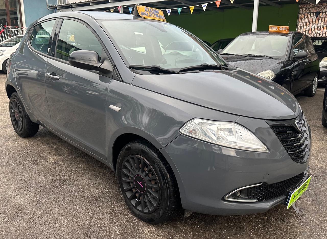 Lancia Ypsilon 900 BENZ/Metano Elefantino 2015