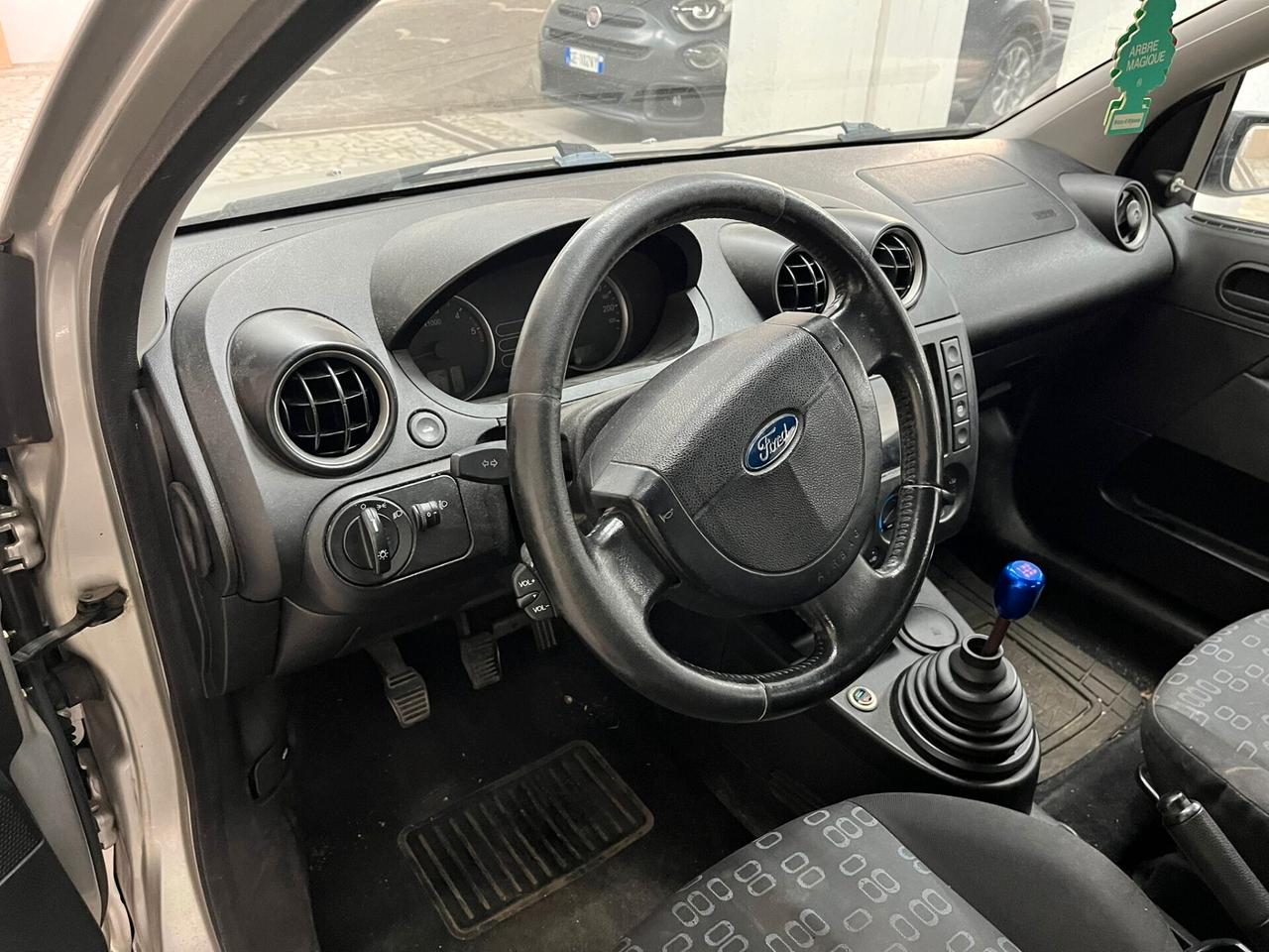 Ford Fiesta 1.4 TDCi CV 67 5p. 2004