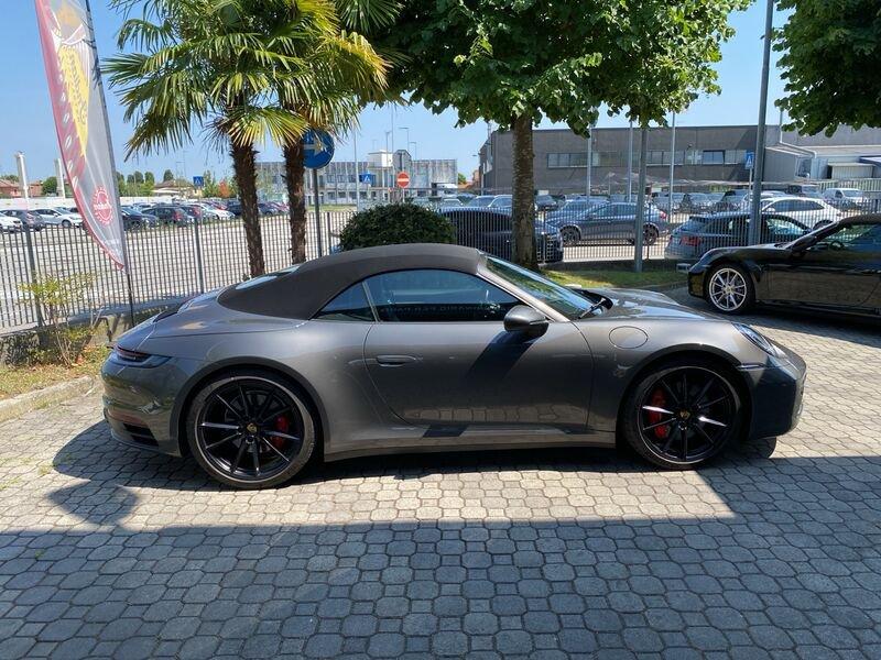 Porsche 911 992 Carrera 4S Cabriolet (992.1)