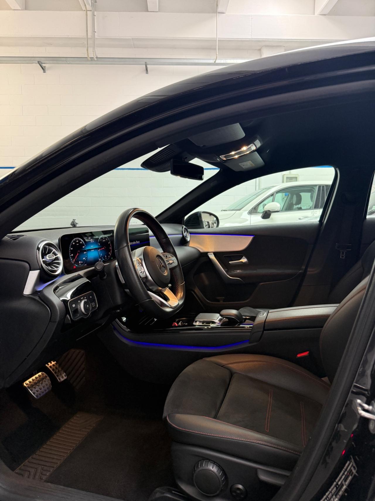 Mercedes-benz A 200 Automatic Premium AMG LINE SEDAN