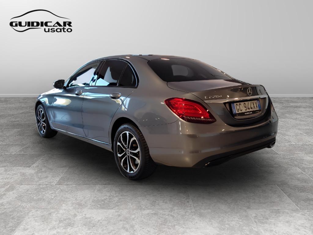 Mercedes-Benz Classe C-W205 2018 Berlina - C 220 d Sport Plus 4matic auto