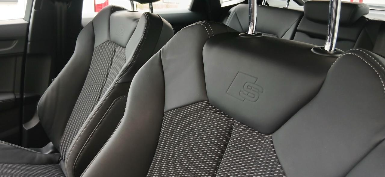 Audi Q3 35 TDI S tronic line edition