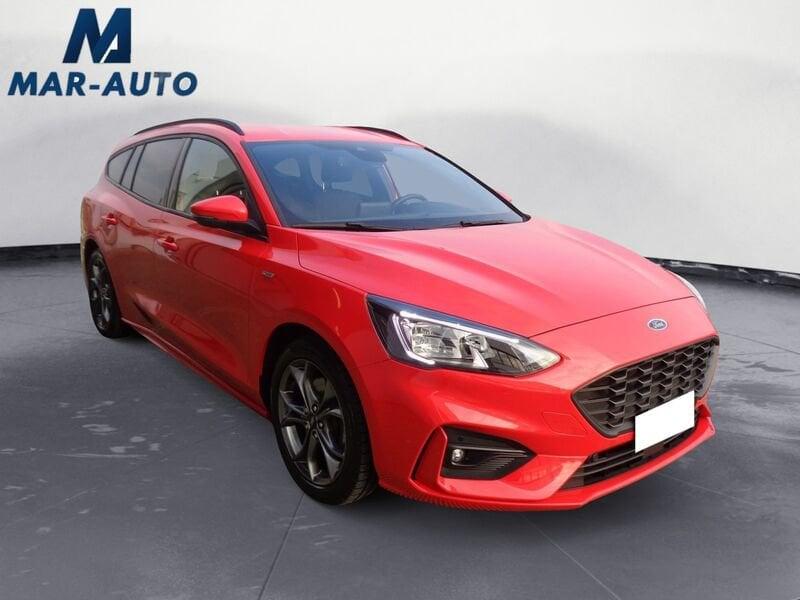 Ford Focus 1.0 EcoBoost Hybrid 125 CV SW ST Line