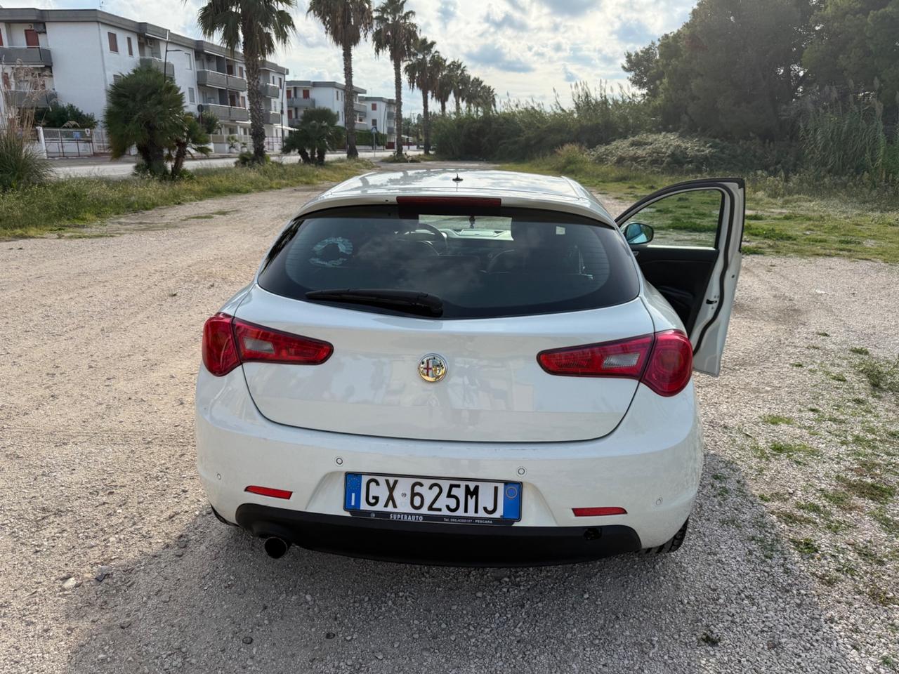Alfa Romeo Giulietta 1.6 JTDm-2 105 CV Distinctive