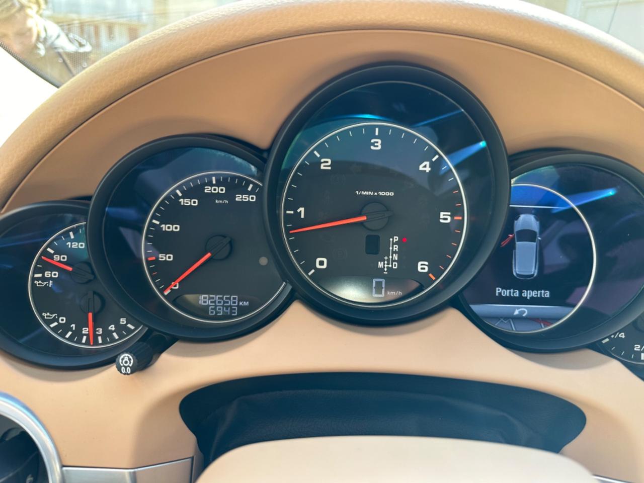 Porsche Cayenne 3.0 Diesel Tetto Pelle Platinum 2015