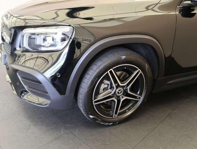 Mercedes-Benz GLB 200 D AMG PREMIUM NIGHT LED PDC MBUX AMBIENT LIGHT 64