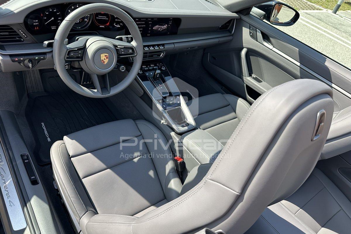 PORSCHE 911 Carrera 4 Cabriolet