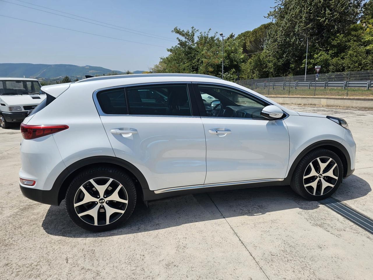 Kia Sportage 1.7 CRDI 141 CV DCT7 2WD GT Line - tetto apribile e panorama
