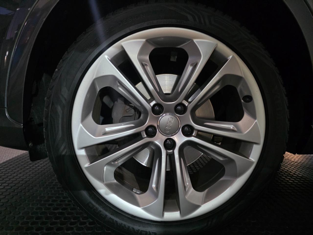 Audi Q3 2.0tdi 150cv 2016 TETTO LED G.DAYTONA