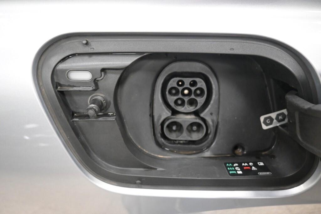 AUDI Q4 SPORTBACK 35 E-TRON 170CV AUTOMATIC BUSINESS ADVANCED ( FARI LED - VIRTUAL COCKPIT - ADAPTIVE CRUISE - NAVI - MIRROR - PDC - TELECAMERA POST. - CERCHI 19 )