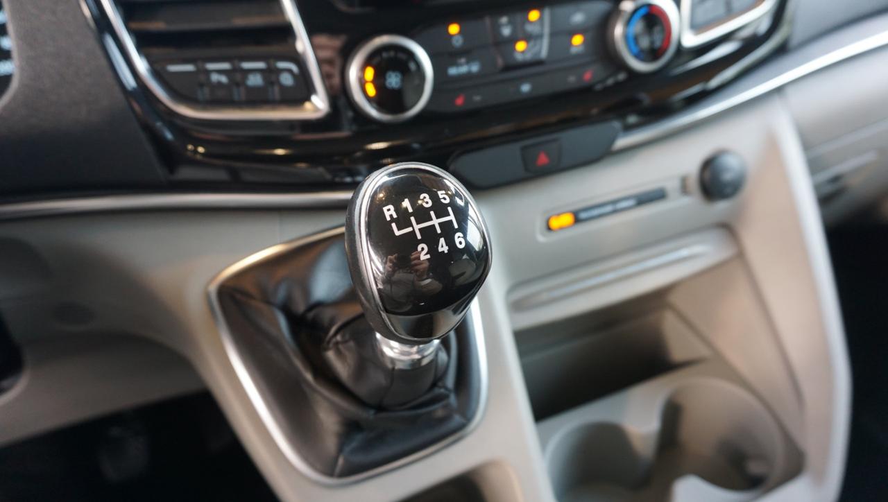 FORD Tourneo Custom 320 2.0 tdci MHEV 185cv Titanium L1H1 E6.2