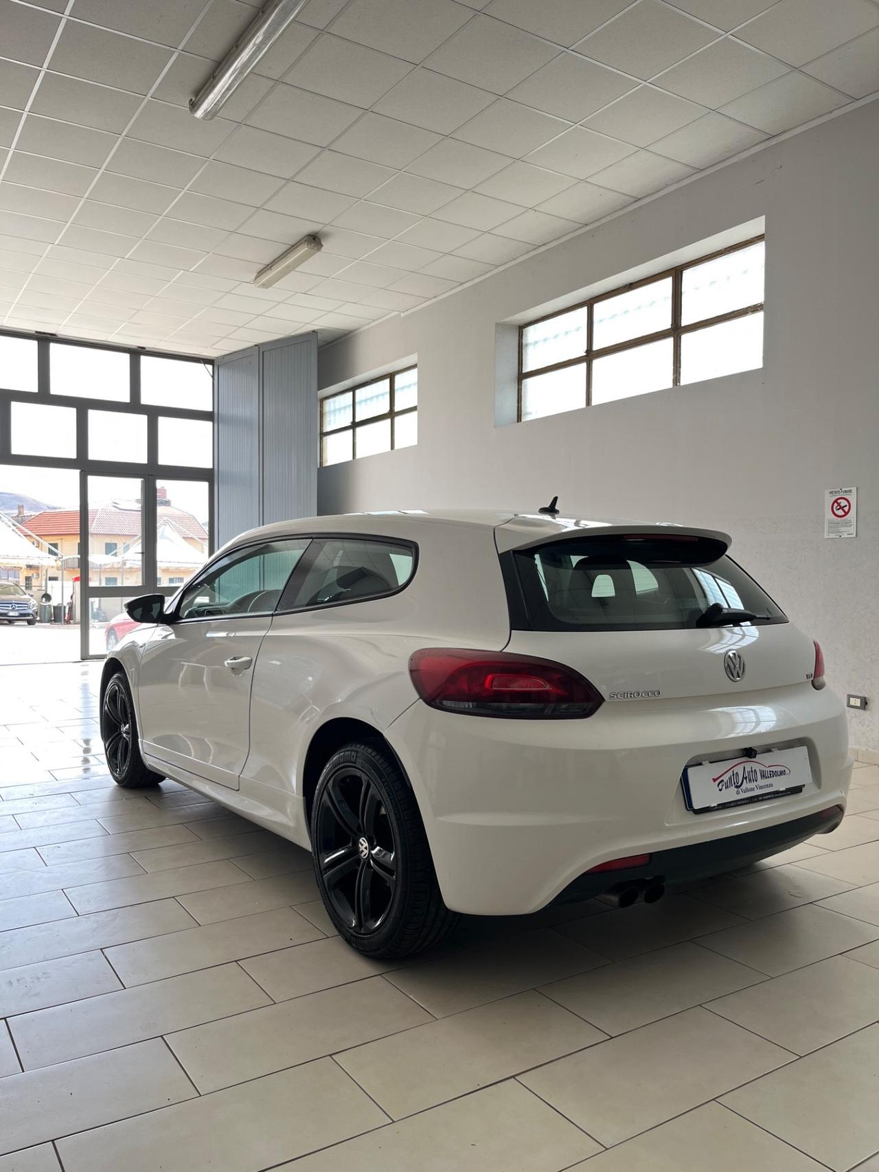 Volkswagen Scirocco 1.4 TSI R-LINE