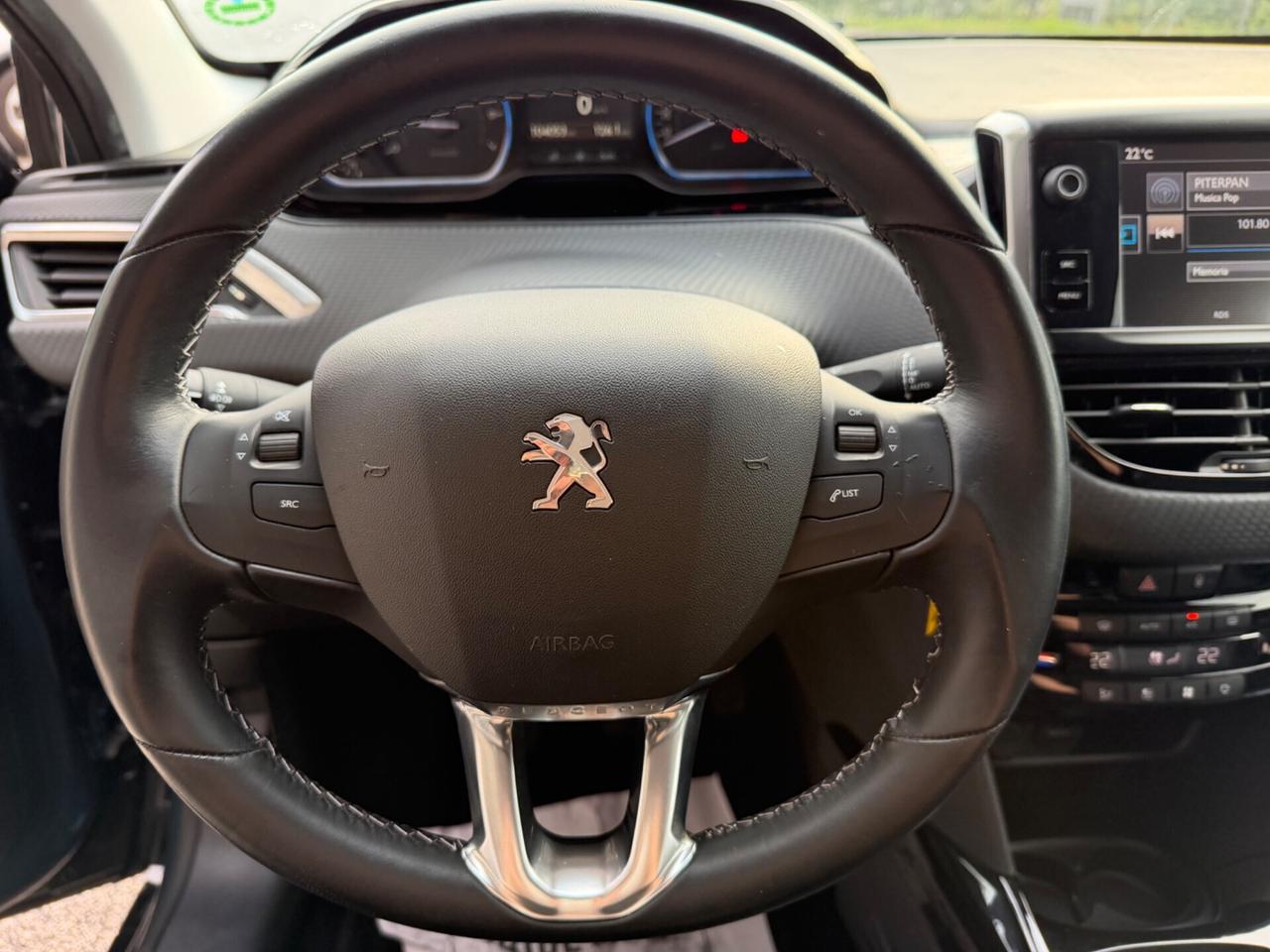 Peugeot 2008 1.2 Turbo Benzina Neopatentati