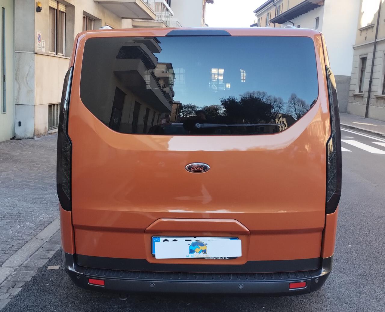 Ford Tourneo Custom 320 2.0 EcoBlue 170CV aut. PC Active