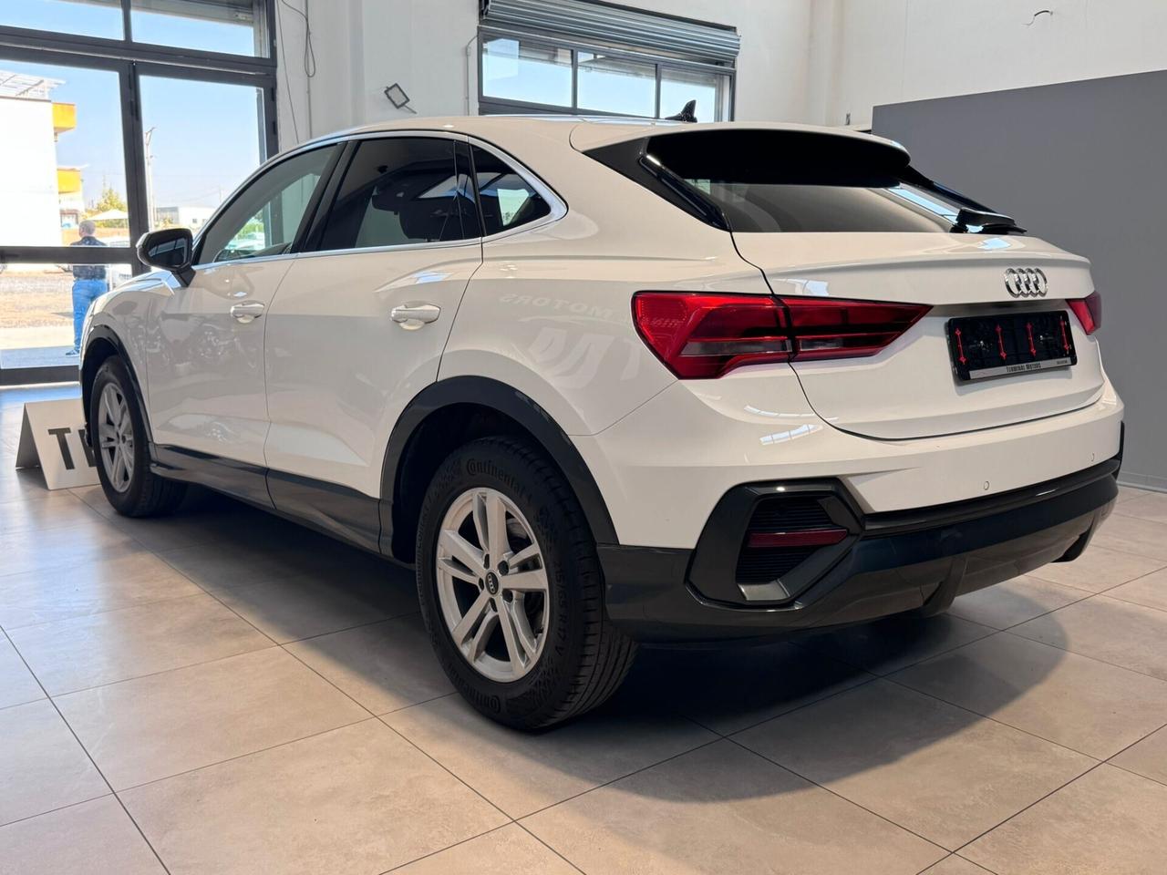 Audi Q3 SPB 35 TDI S tronic Business Advanced