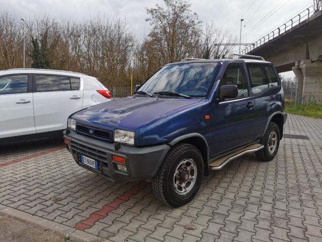 NISSAN Terrano II 2.4i 12V cat 3 porte SGX