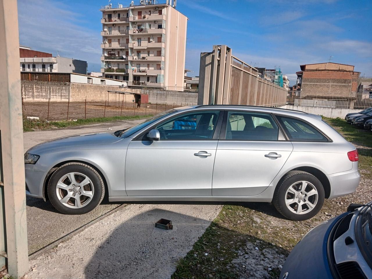 Audi A4 2.0 TDI 143CV GARANTITA 12 MESI
