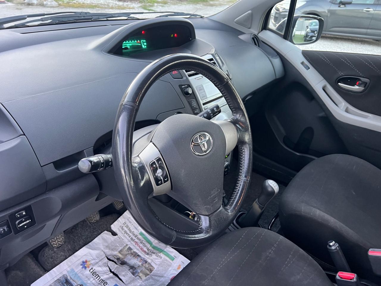Toyota Yaris 1.0 5 porte