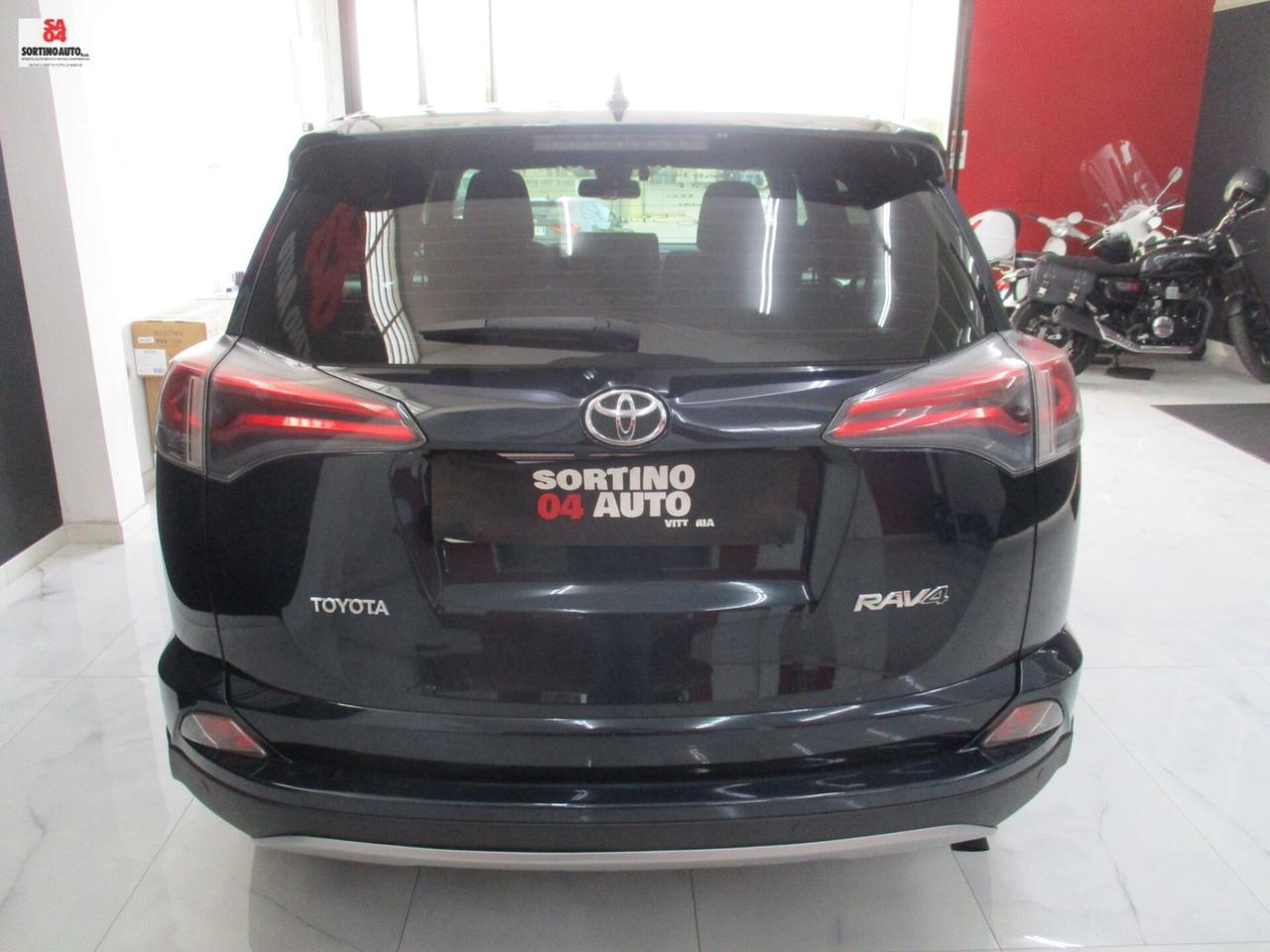 Toyota RAV 4 RAV4 2.0 D-4D 2WD Business 143cv 2/2017 KM119000