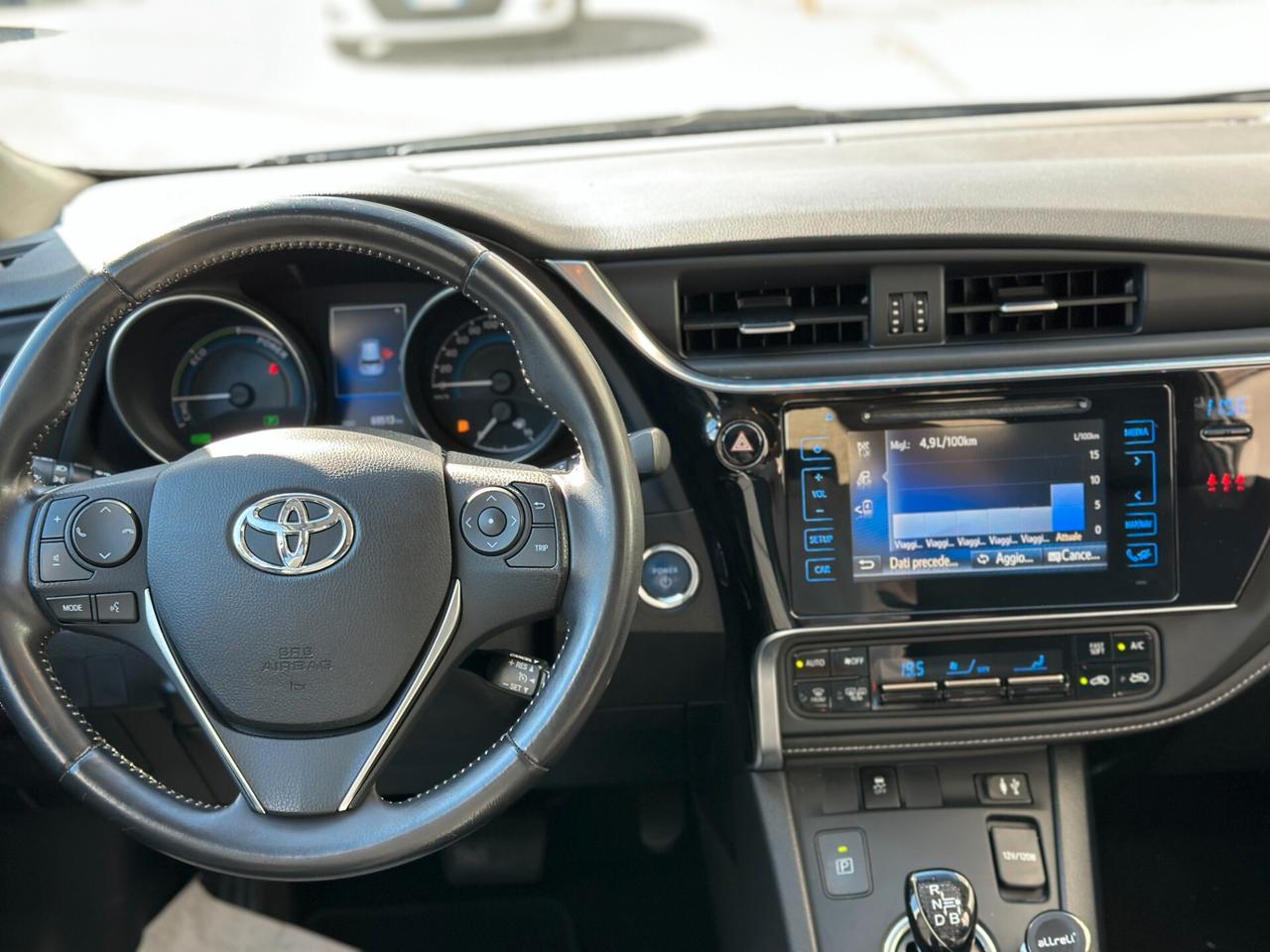 Toyota Auris 1.8 Hybrid Active