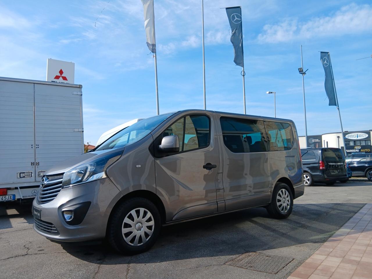 C333 - Opel Vivaro 1.6 Cdti 145cv Combi 8 posti IVA INCLUSA NON DEDUCIBILE