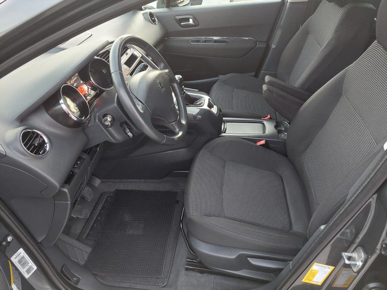 Peugeot 5008 1.6 HDi 110CV 80.000km 7p