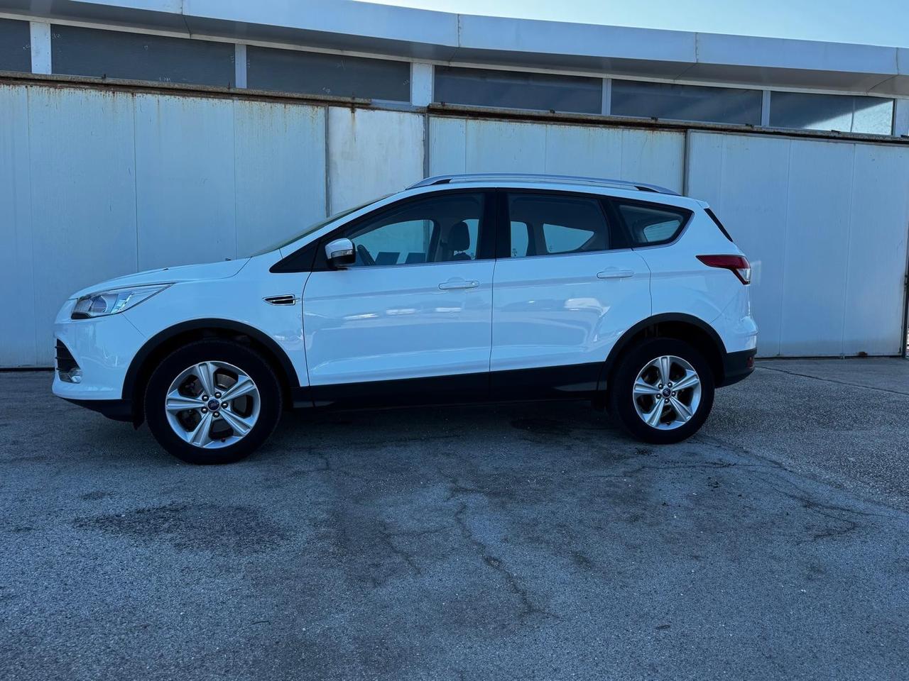 Ford Kuga 2.0 TDCi 140 CV 2WD Titanium DPF