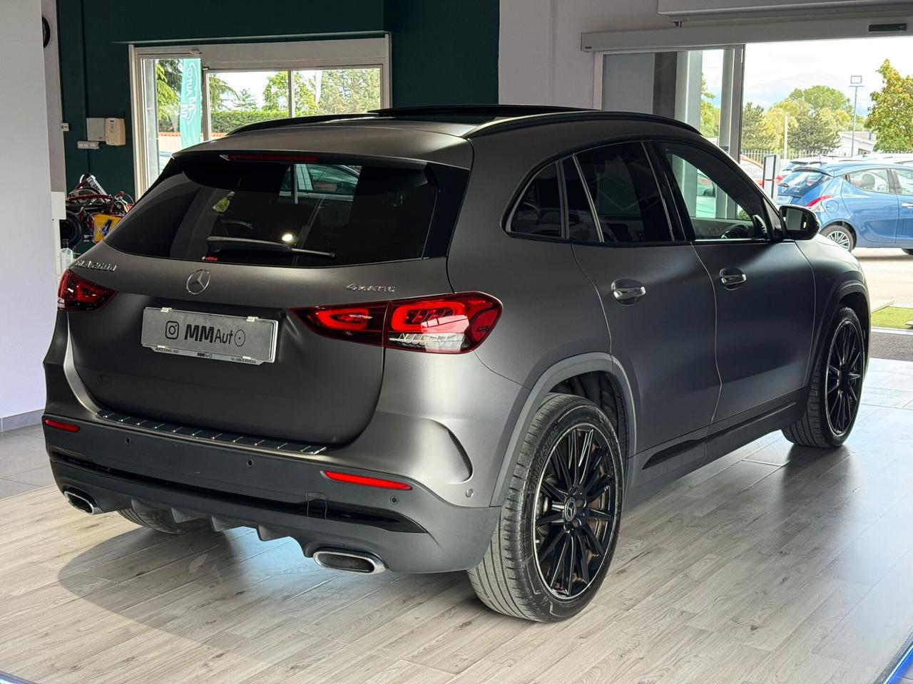 Mercedes-benz GLA 200 d Automatic 4Matic Premium Night Edition