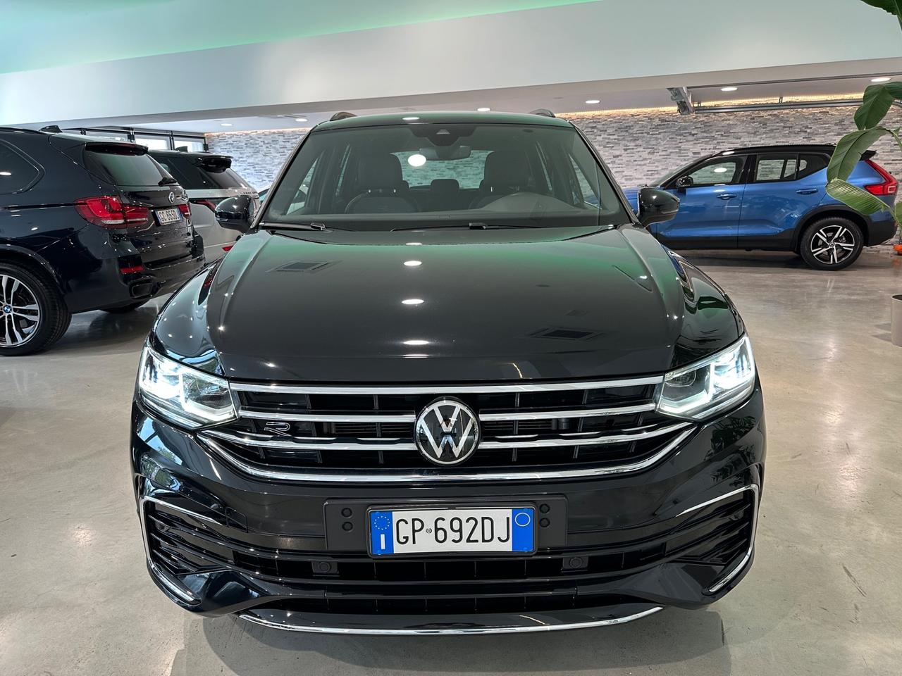 Tiguan R-Line 2.0 TDI 150cv DSG SCR IVA ESPOSTA
