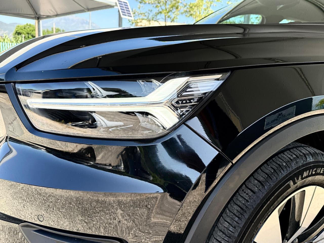 Volvo XC40 T3 *LED*CERCHI18*UNIPRO