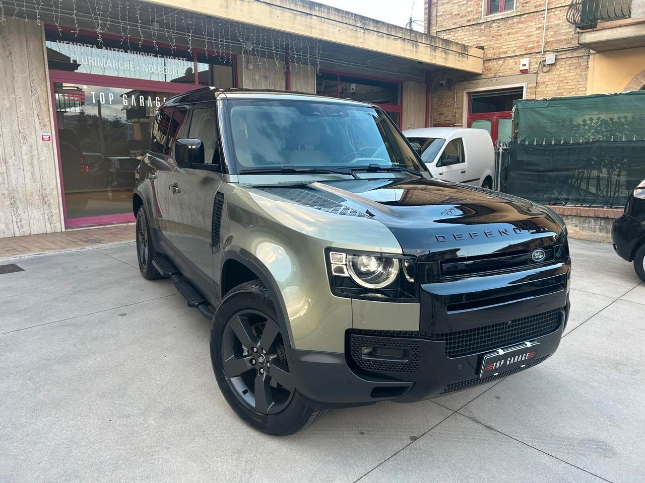 Land Rover Defender 110 3.0D I6 200 CV AWD Auto X-Dynamic SE