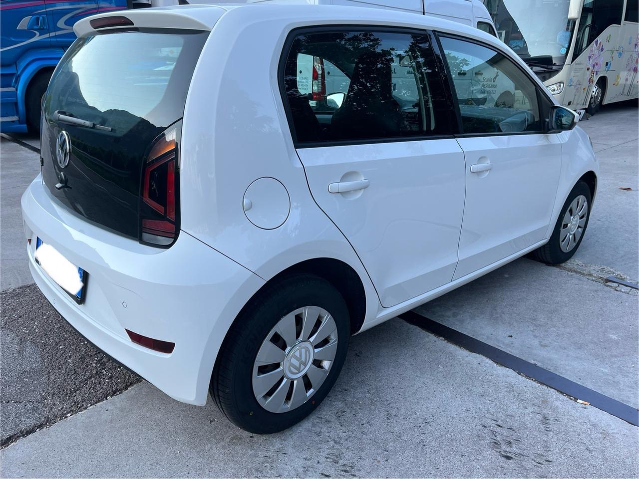 Volkswagen up! 1.0 5p. move up!