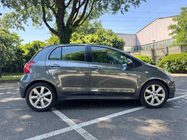 Toyota Yaris 1.8 ts Navy 5p