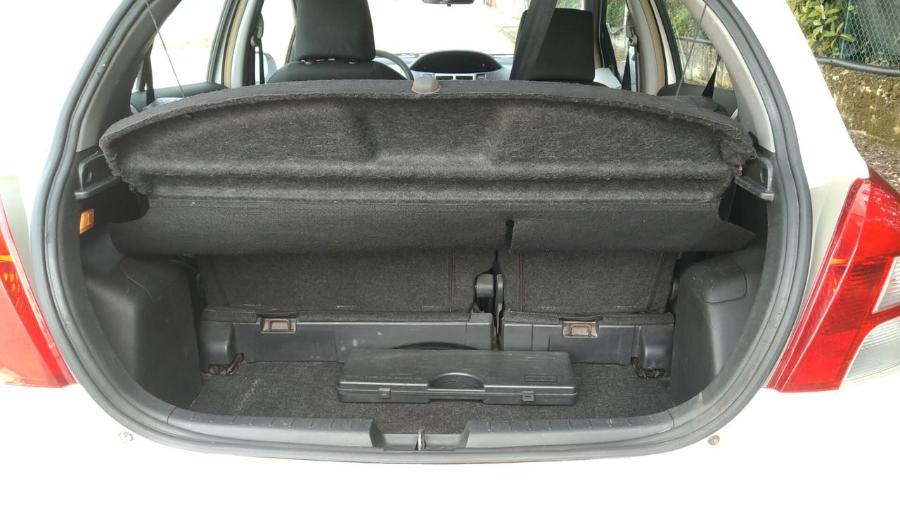 Toyota Yaris 1.0 5 porte BENZINA